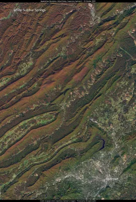 Autumn foliage colours the Appalachian Mountains