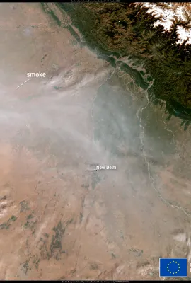 Thick smoke engulfs New Delhi