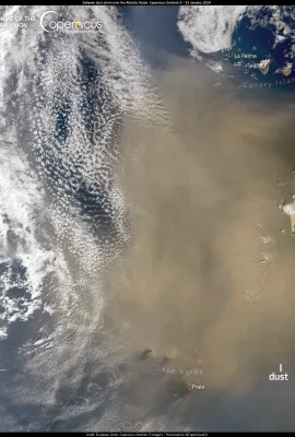 Dust cloud stretching between the Canary Islands and Cabo Verde
