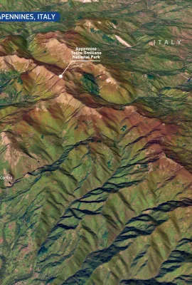 Autumn colours in the Apennines, Italy