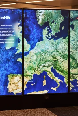 Beyond the Satellites - Bringing Copernicus to the people