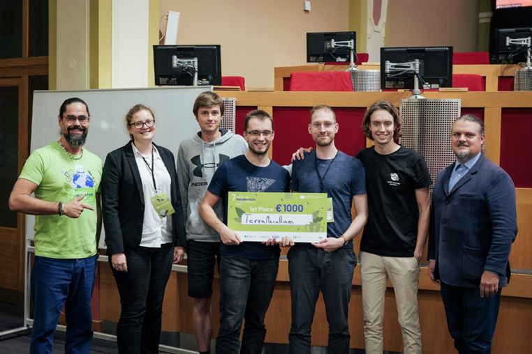 The winning team of the 7th CASSINI Hackathon, which took place in September 2024. The CASSINI hackathons are practical and interactive events designed to stimulate innovation in the space industry. Credit: European Union.